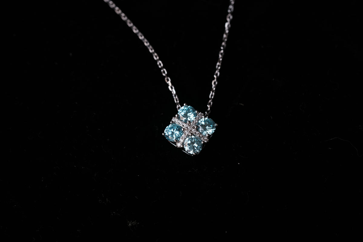 Monment Muse|925 silver Ice blue small cube 18K gold Sparkle necklace